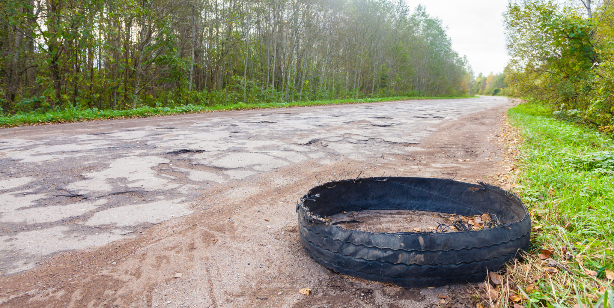 symptoms-of-bad-tires-signs-you-need-new-tires-car-addict